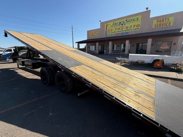 36x102 Gooseneck, Tandem Duals, 25K GVWR, Full Tilt
