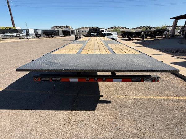 36x102 Gooseneck, Tandem Duals, 25K GVWR, Full Tilt