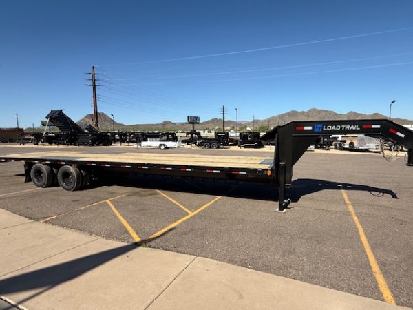 36x102 Gooseneck, Tandem Duals, 25K GVWR, Full Tilt