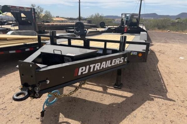 20x102" Tandem Axle, Super-Wide, 22K GVWR, Hyd. Jacks