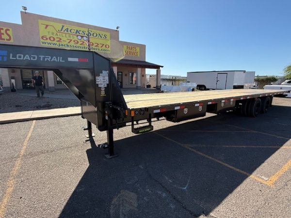 36x102 Gooseneck, Tandem Duals, 25K GVWR, Full Tilt