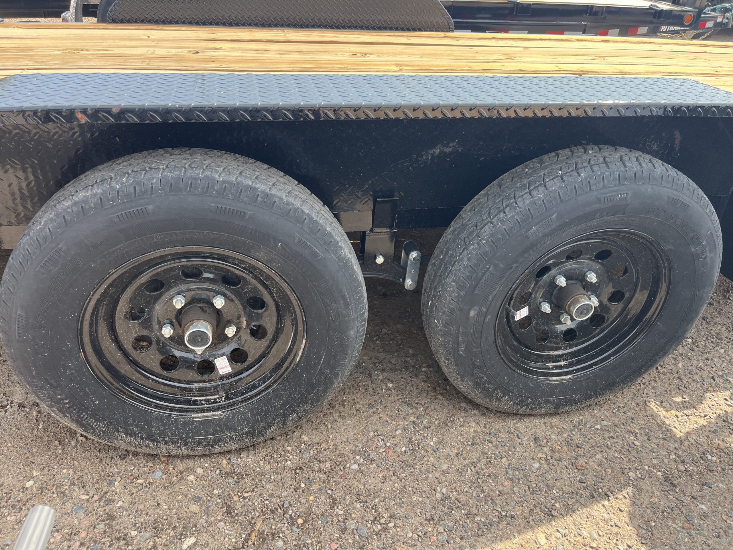 18x83 Tandem Axle, 7K GVWR, Car Hauler - Image 2