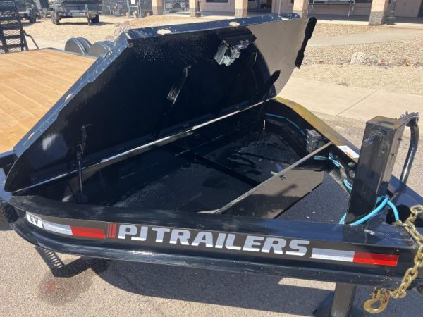 22x83 Tandem Axle Voyager, 14K GVWR