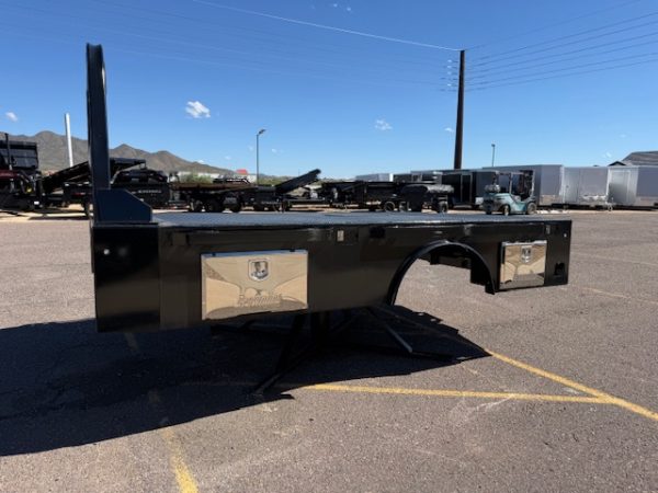 Crownline SKC84 Skirted, Dual Wheel C&C (11'4"x 97"-84" CTA)