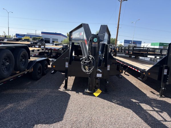 40x102 IronBull Goosneck Tandem Duals,  25,900K GVWR, Deckover, Slide In Ramps