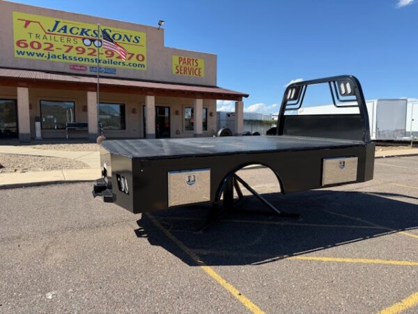 Crownline SKC84 Skirted, Dual Wheel C&C (11'4"x 97"-84" CTA)