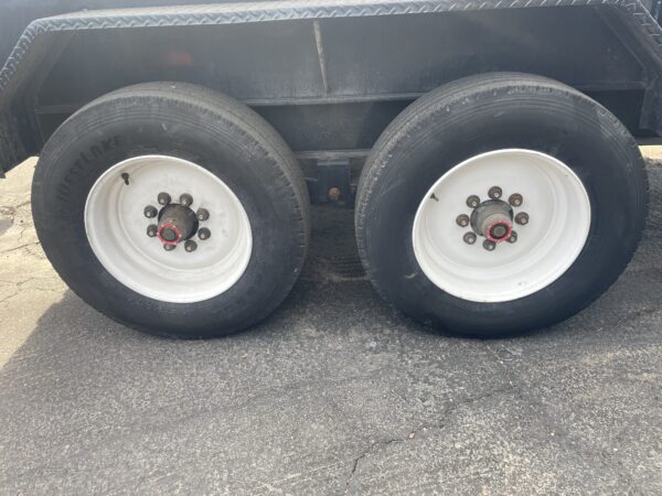 12x83 Gooseneck Tandem Axle 16K GVWR, 18ply Tires