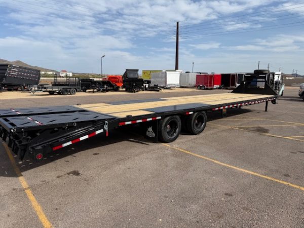 36x102 Ironbull Gooseneck Tandem Duals, Deckover, 23,900K GVWR