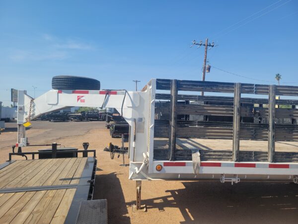 20x102 Gooseneck 14K GVWR, Removeable Sides