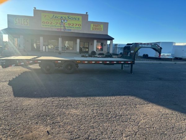 25' Gooseneck, Low-Pro Flatdeck with Duals, Hydraulic Jacks, 25K GVWR