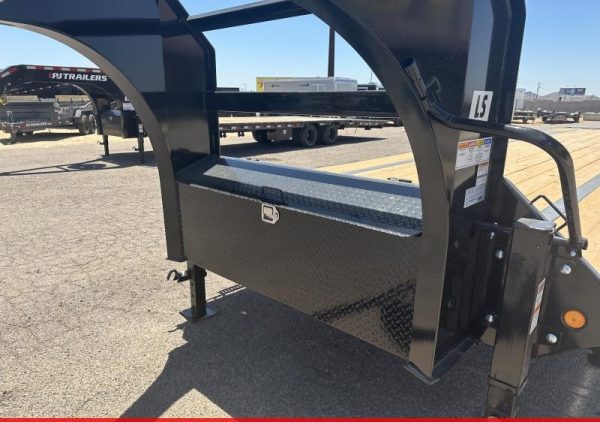 40' Gooseneck Low-Pro Flatdeck with Singles, 15K GVWR