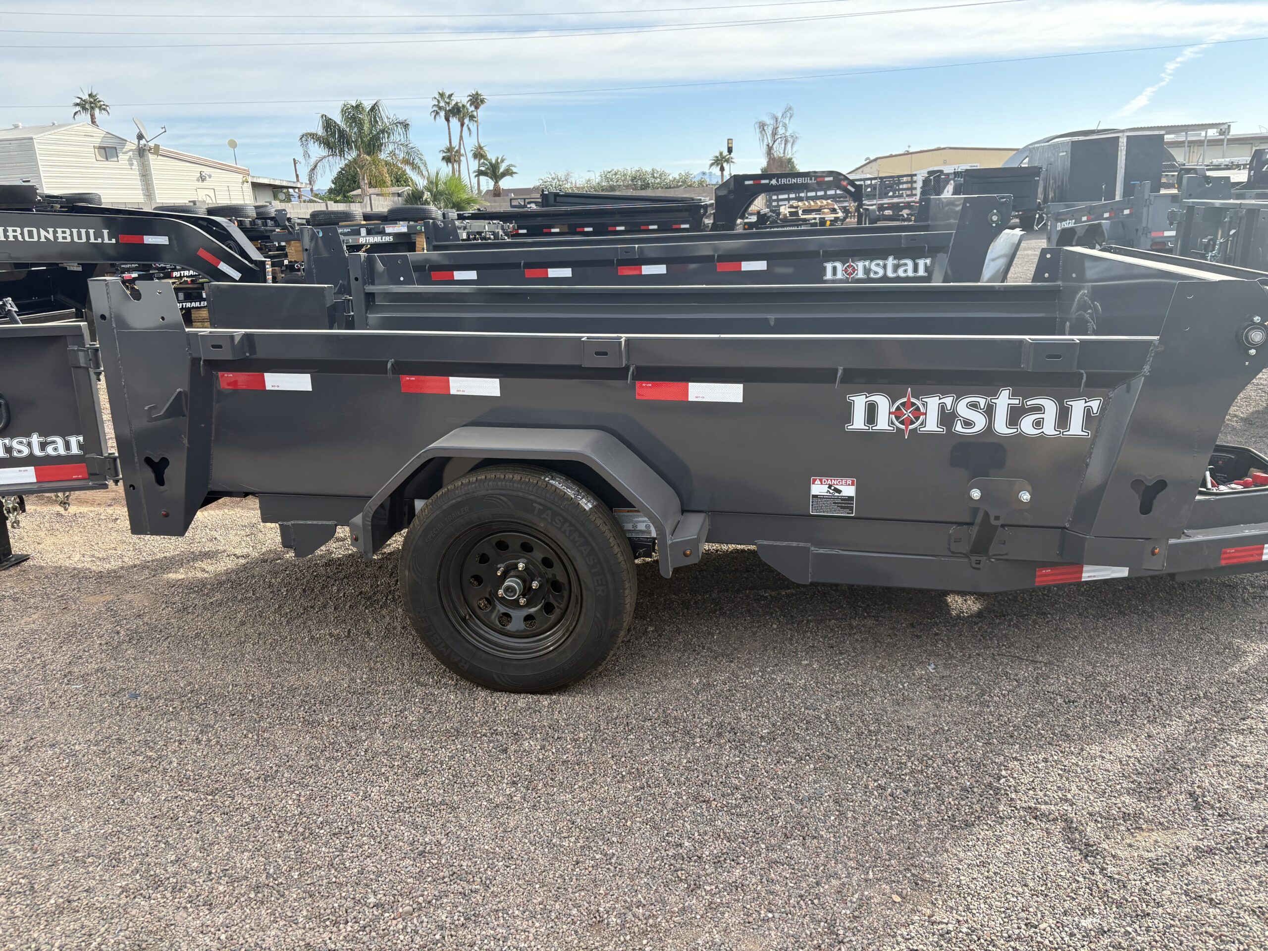 10x60 Norstar Single Axle Dump, 3.5K GVWR, 20" Sides - Image 2