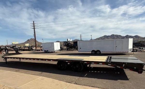40' Gooseneck Low-Pro Flatdeck with Duals, 25K GVWR