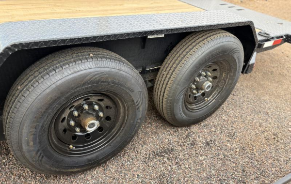 16x83 Ironbull Tandem Axle, 14K GVWR, Low-Pro Power Tilt
