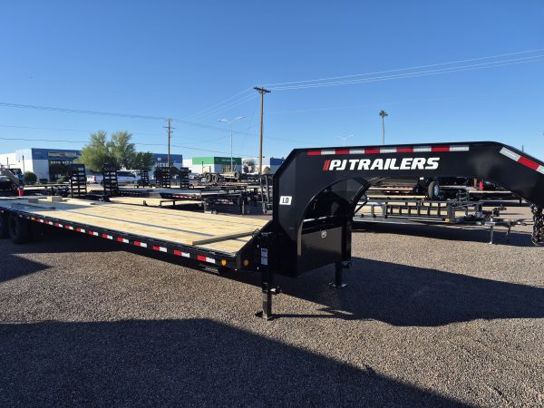 40' Gooseneck Low-Pro Flatdeck with Duals, 25K GVWR