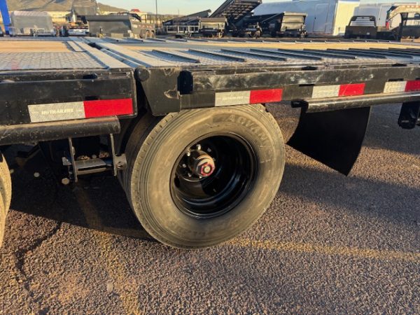 36' Gooseneck Low-Pro Low-Pro with Hydraulic Dove, 25K GVWR