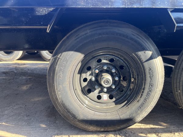 40' Gooseneck Low-Pro Flatdeck with Singles, 15K GVWR