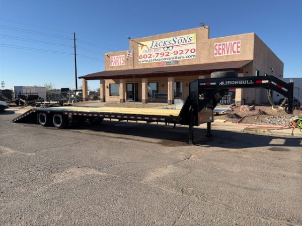 36x102 Gooseneck, Hydraulic Dovetail & Jacks, Tandem w/ Duals, 25,900K GVWR
