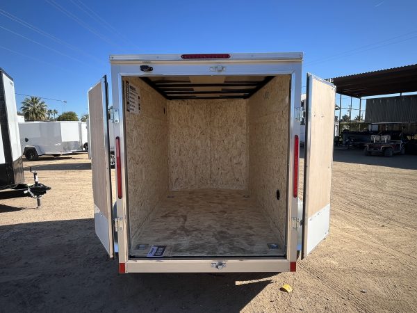 08x5 Indigo DLX, 3K GVWR, Rear Doors