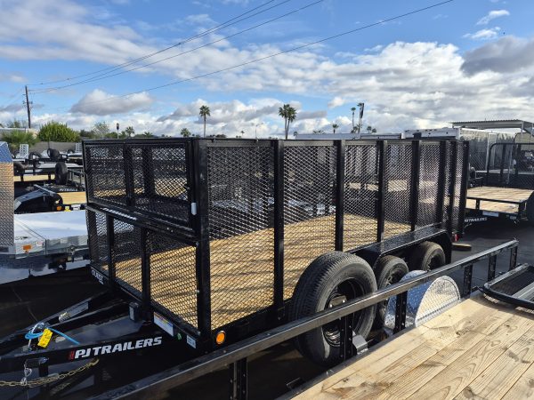 14x83 Tandem Axle, 7K GVWR, 4' Exp Sides, Channel Utility