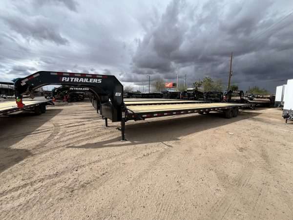 40' Gooseneck Low-Pro Flatdeck with Singles, 15,680 GVWR, Monster Ramps