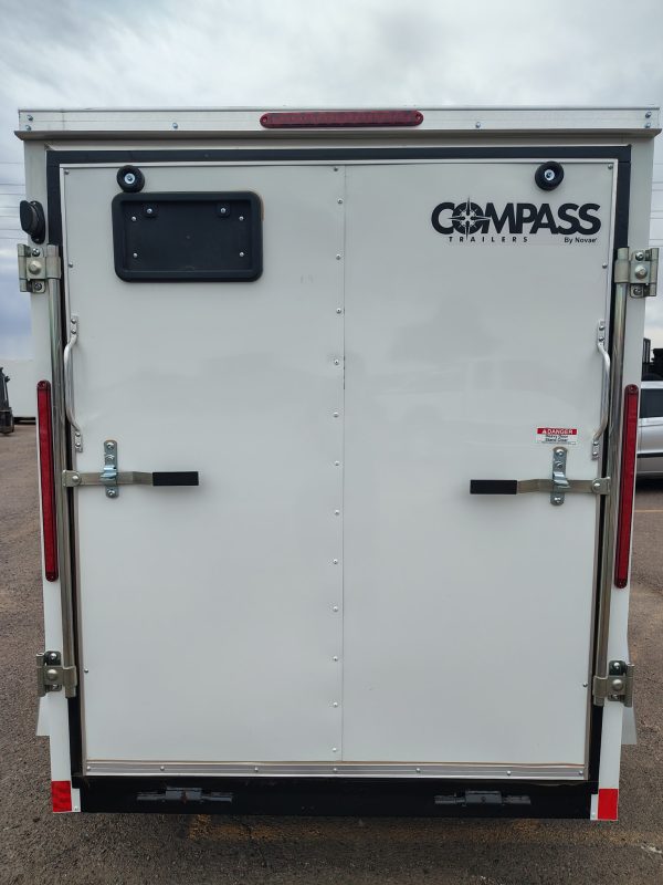 08x5 Indigo DLX, 3K GVWR, 24" Side Entry Door, Ramp Door