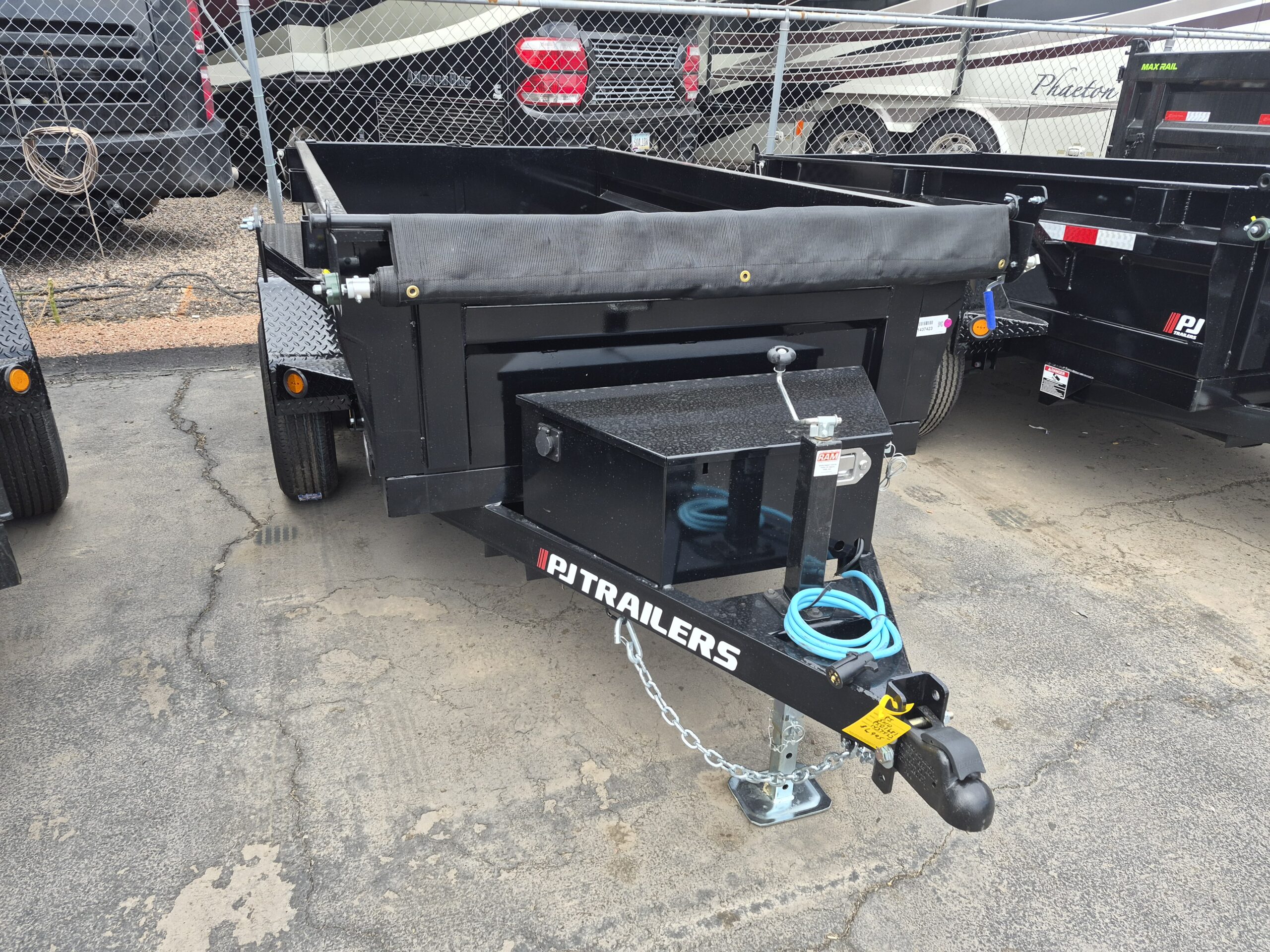 10X60 Utility Dump, Tandem Axle, 7K GVWR - Image 2