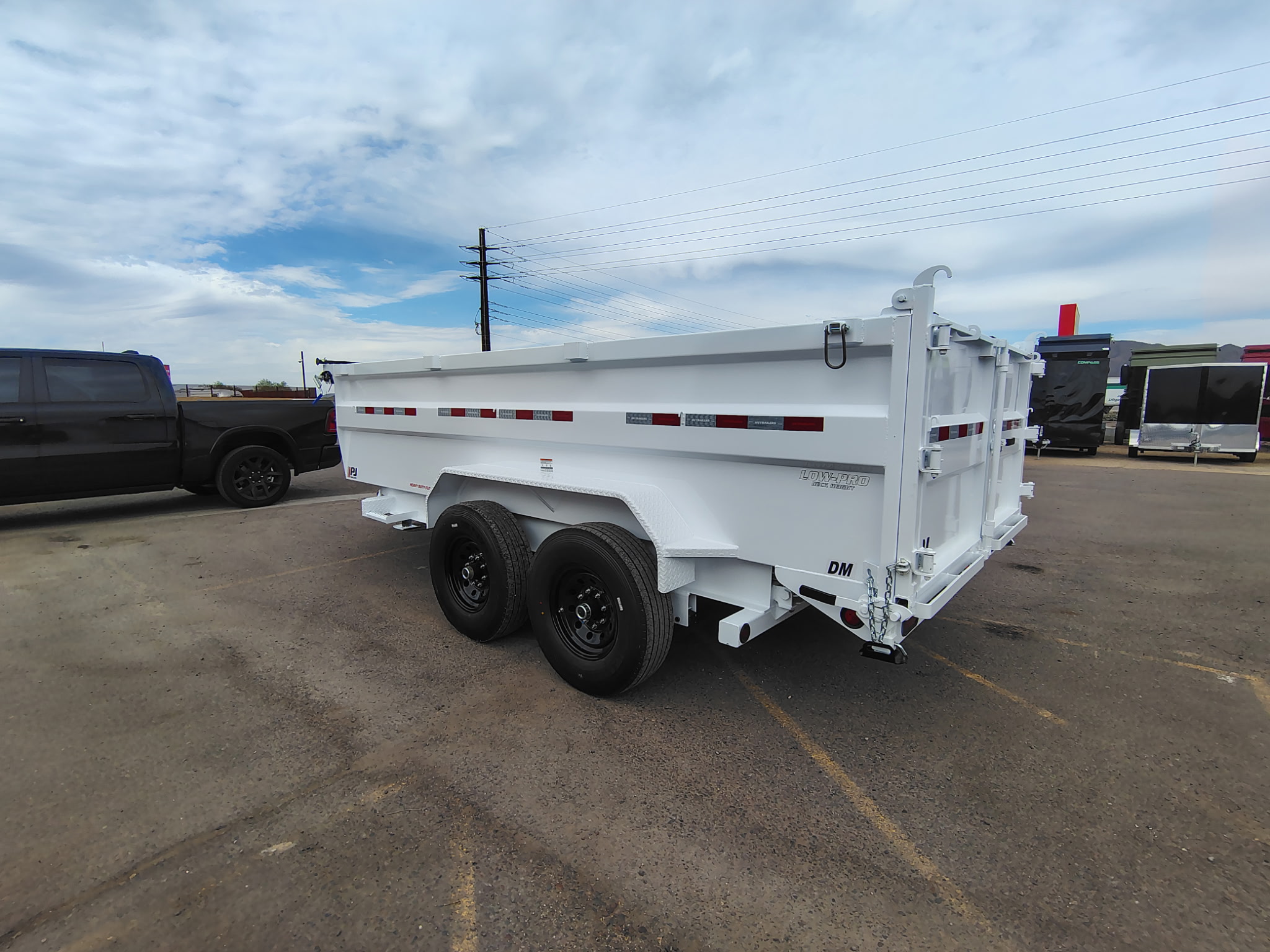 14x83 Tandem Axle, 15,400 GVWR, Low Pro Dump, 36" Sides, 14 Ply Tires - Image 7