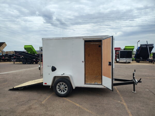 08x5 Indigo DLX, 3K GVWR, 24" Side Entry Door, Ramp Door
