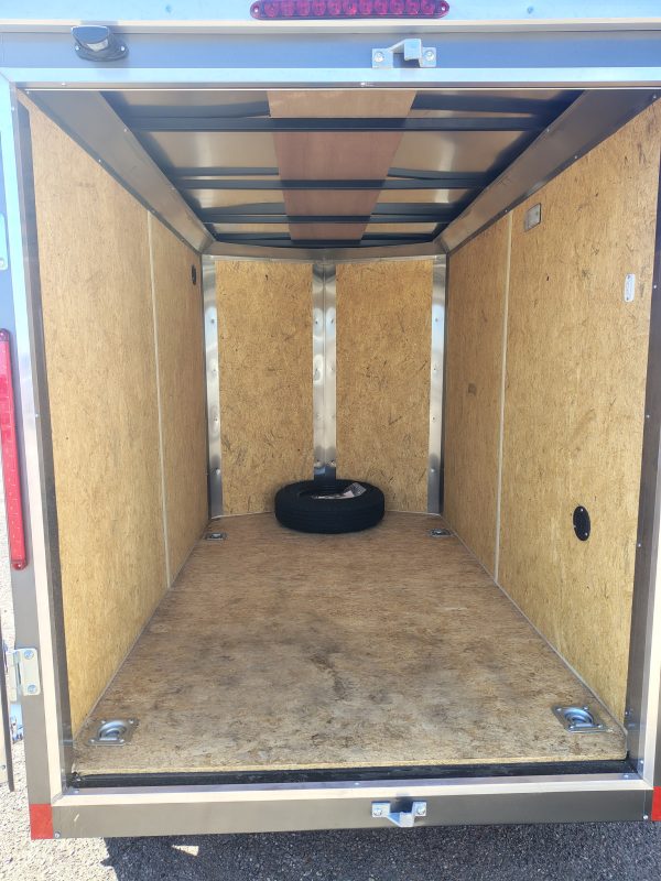 08x5 Indigio DLX, 3K GVWR,  Rear Swing Door