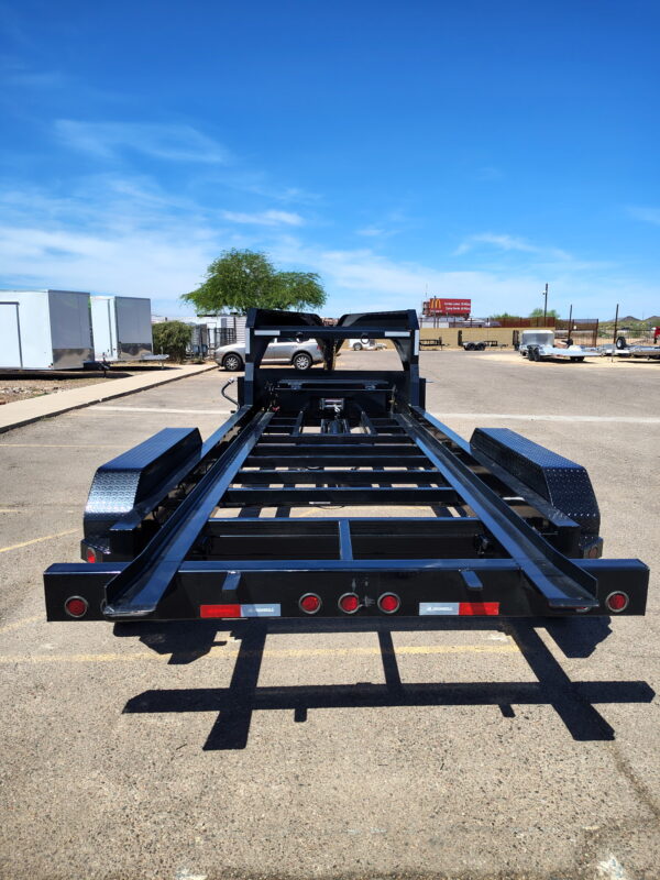 16x83 Ironbull Gooseneck, Tandem Axle, Roll Off Chassis, 16K GVWR, 16 PLY