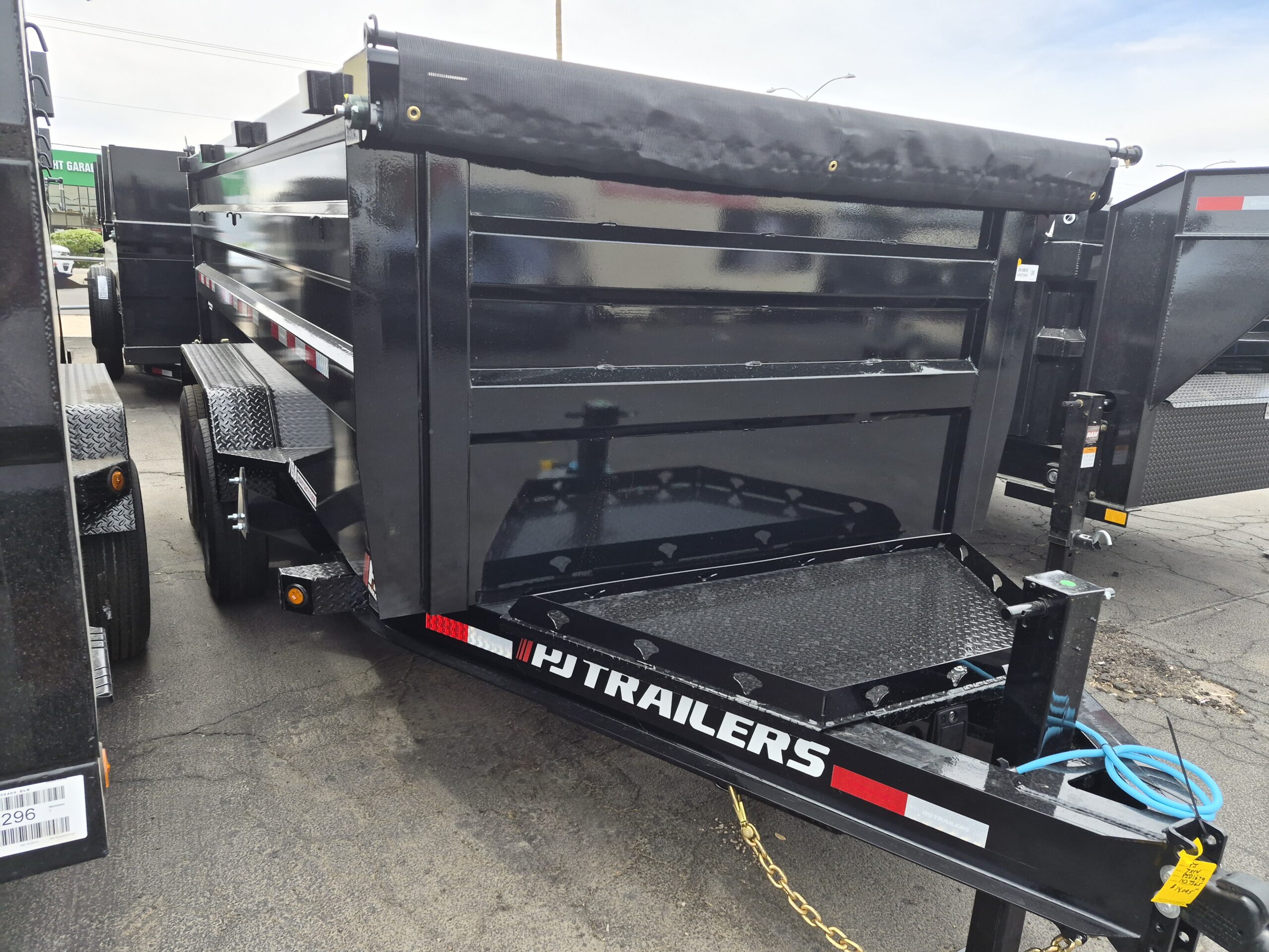 14x83 Tandem Axle, 15,400 GVWR, Low Pro Dump, 48" Sides, 14 Ply Tires - Image 2