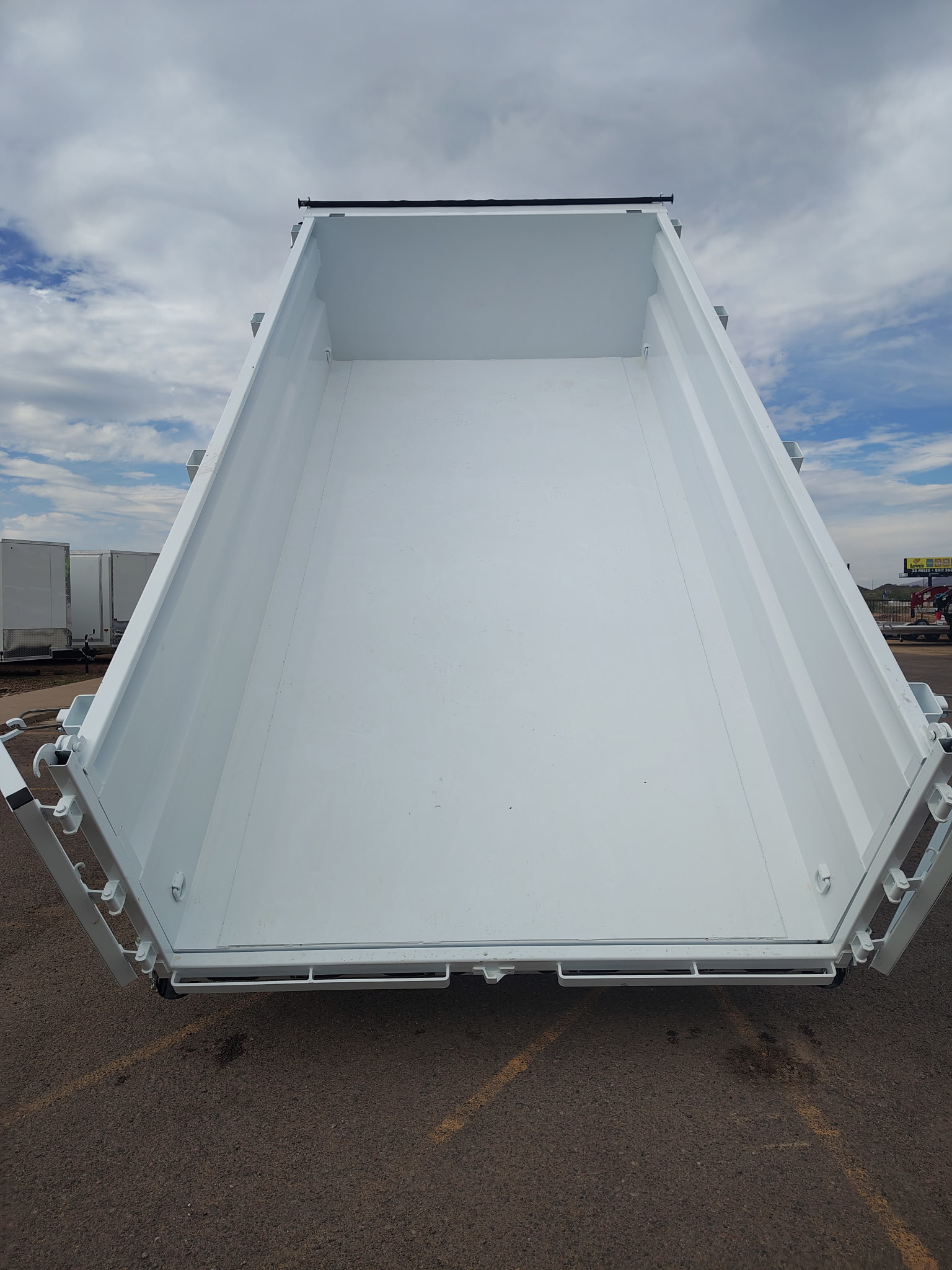 14x83 Tandem Axle, 15,400 GVWR, Low Pro Dump, 36" Sides, 14 Ply Tires - Image 11