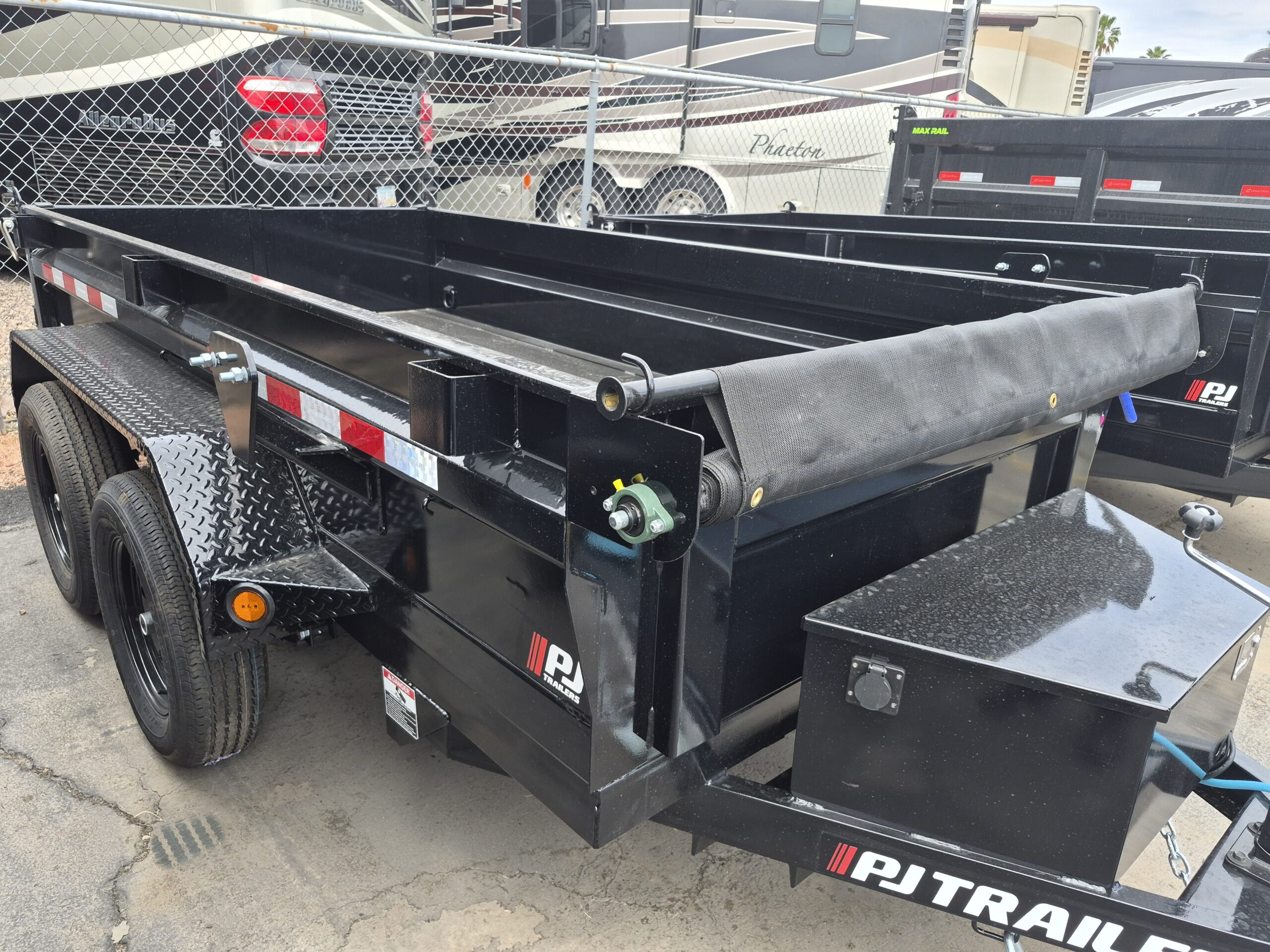 10X60 Utility Dump, Tandem Axle, 7K GVWR - Image 3