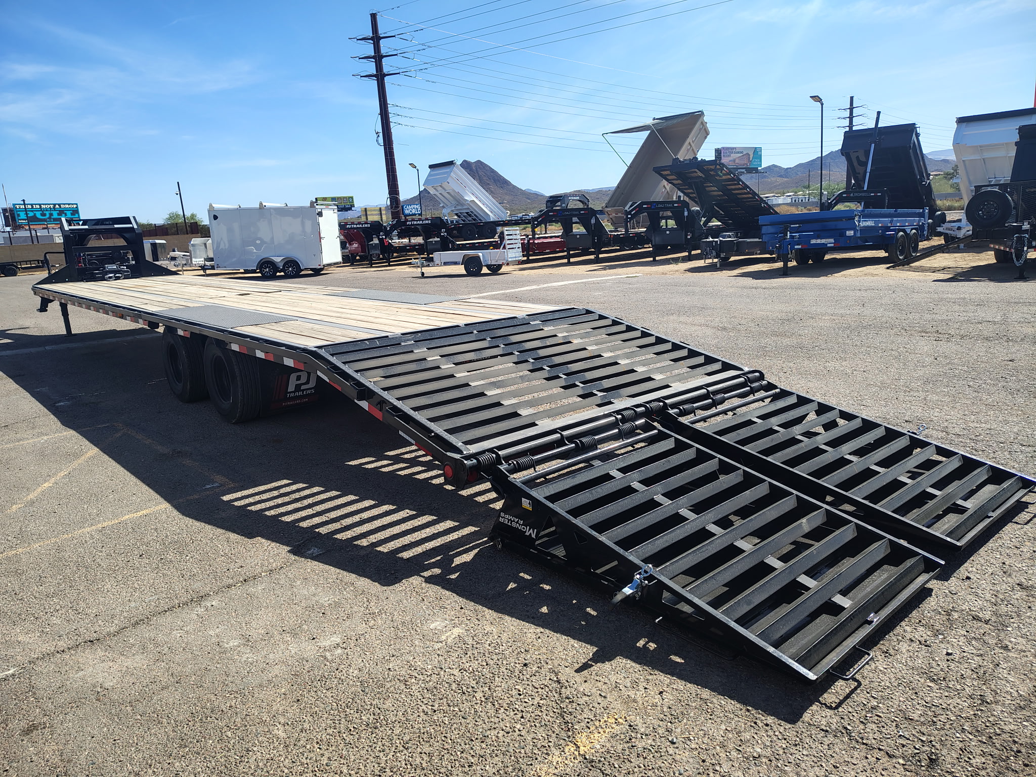 40' Gooseneck Low-Pro Flatdeck with Duals, 25.9K GVWR, Monster Ramps - Image 9