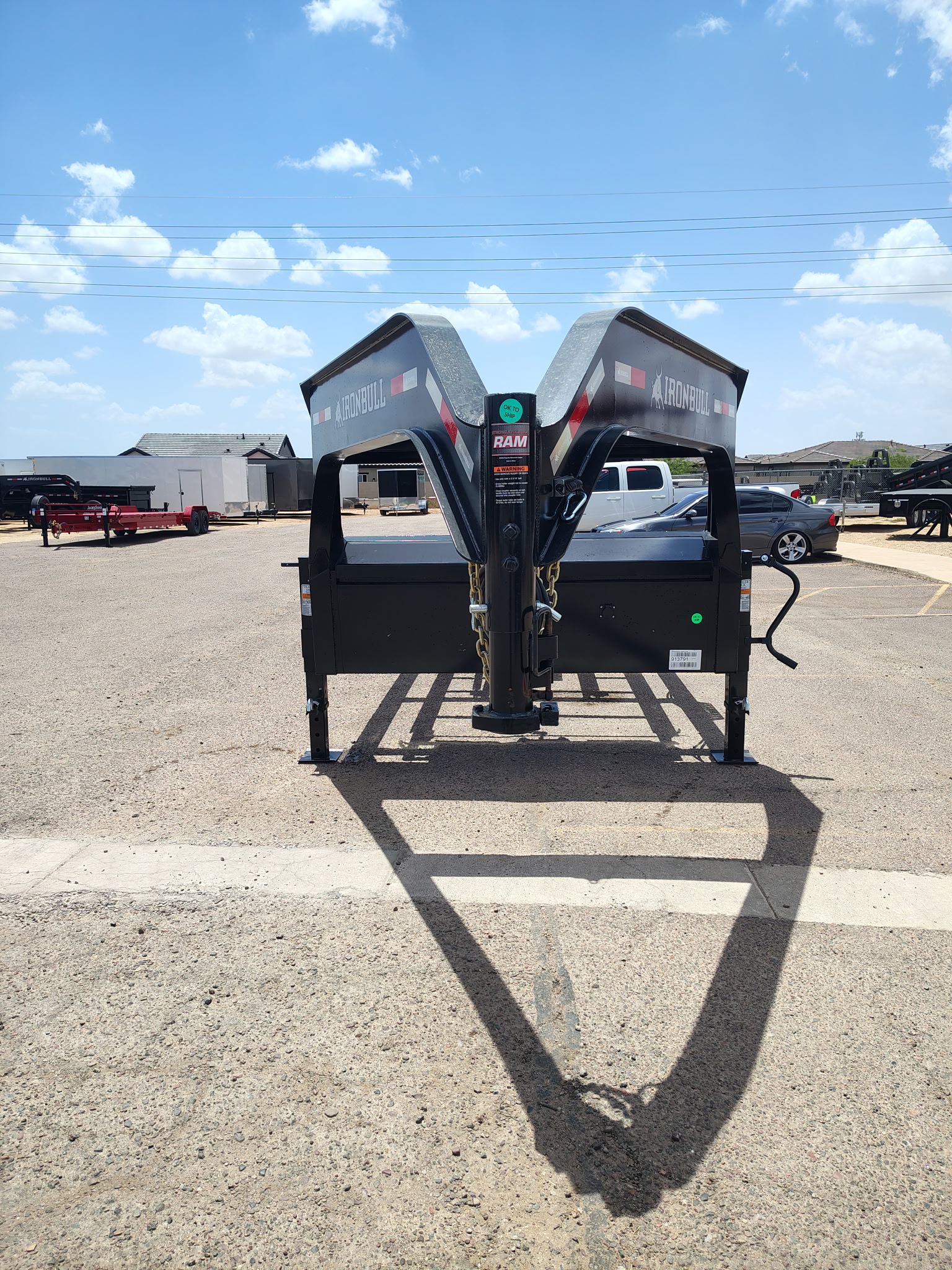 20x83 Ironbull Gooseneck, Tandem Axle, Roll Off Chassis, 16K GVWR, 16 PLY - Image 4