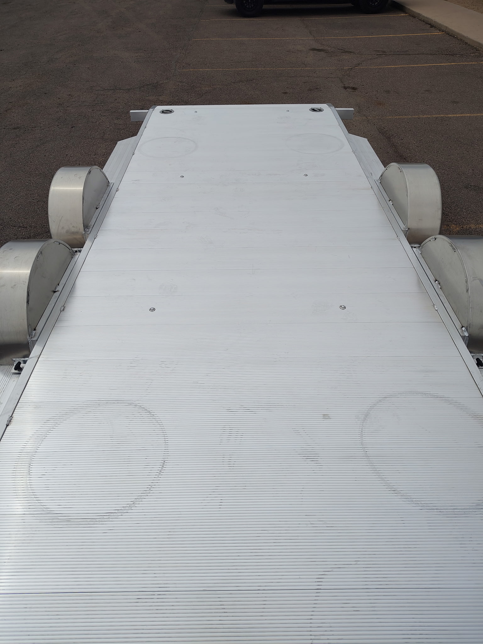 18x82 All Aluminum, 10K GVWR, Heavy Tandem Axle, XL Tilt w/ Cargo Box (8218H-XL-TILT-TA-EL-RTD-CB) - Image 10