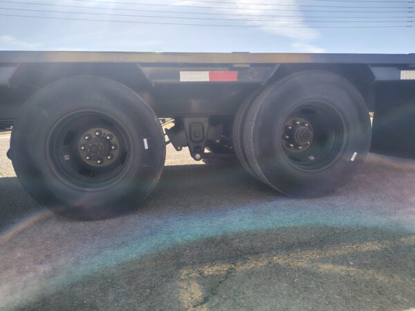 40' Gooseneck Low-Pro Flatdeck with Duals, 25.9K GVWR, Monster Ramps