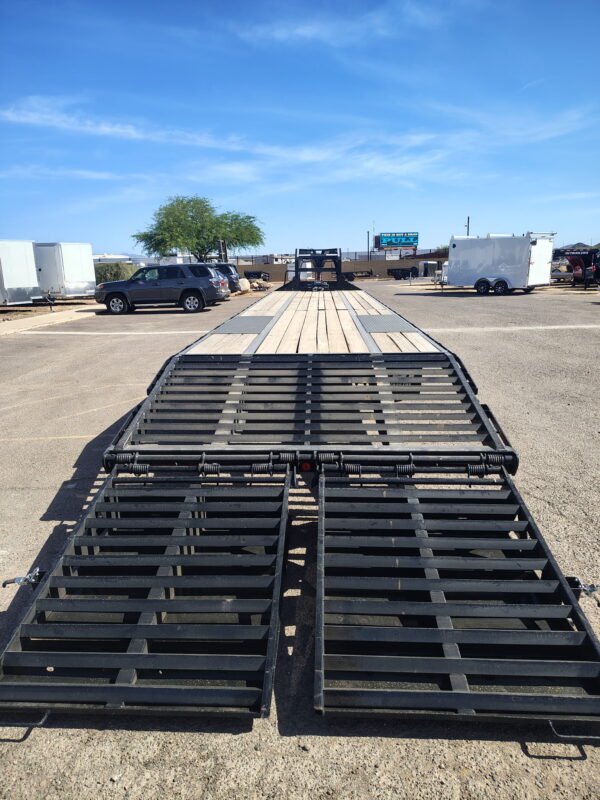 40' Gooseneck Low-Pro Flatdeck with Duals, 25.9K GVWR, Monster Ramps