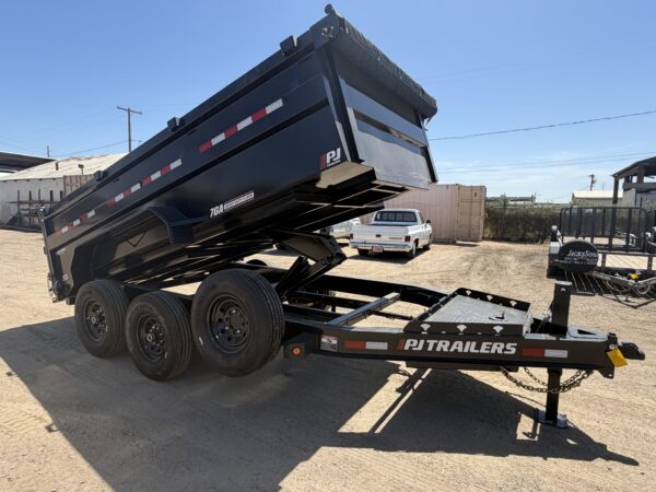 14x83 Tandem Axle, 15,400 GVWR, Low Pro Dump, 36" Sides, 14 Ply Tires (Dent In Door)