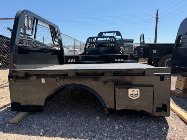 Crowline SKC-60 Skirted, Dual-Wheel C&C (9'4" x 97"-60 CTA)