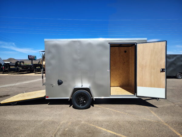 12x6 Indigo DLX, 3K GVWR, Ramp Door
