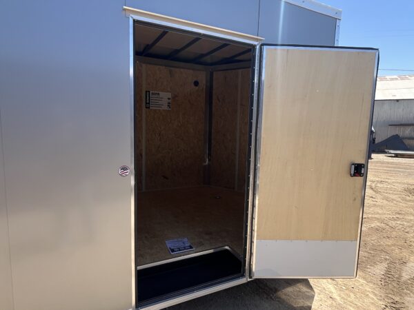 20x8.5 Jasper SE Car Hauler, 10K GVWR, Ramp Door