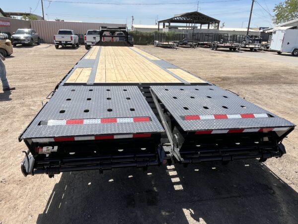 40' Gooseneck Low-Pro Flatdeck with Singles, 15,680 GVWR, Monster Ramps, 14 Ply Tires