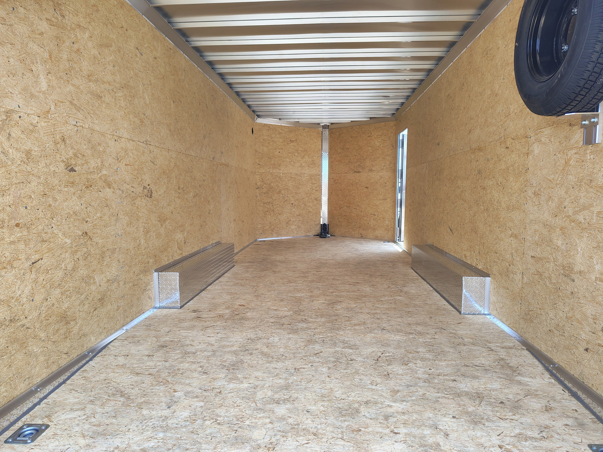 20x8.5 All Aluminum XLT-P Car Hauler, Limited Model, 10K GVWR, Ramp Door - Image 5