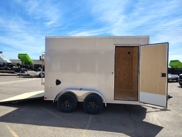 12x7 Indigo DLX, 7K GVWR, Wall Posts - 24" OC to 16", Ramp Door