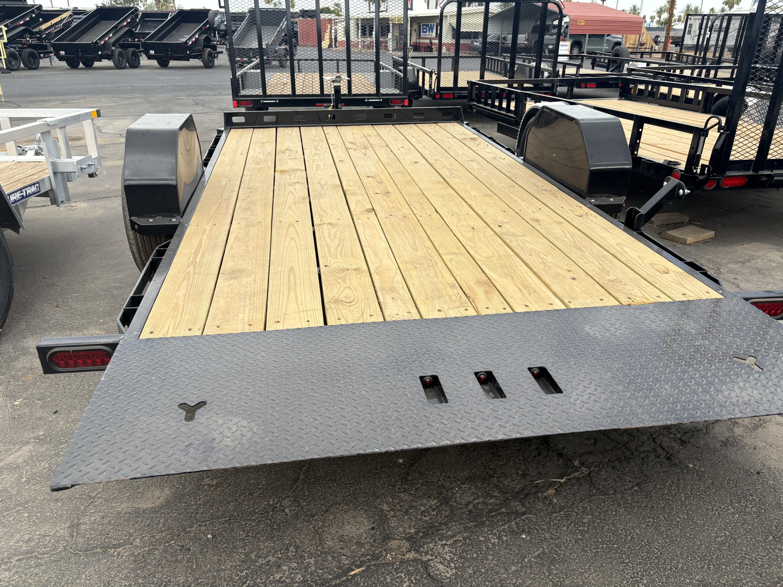 12x80 IronBull, Single Axle, 7K GVWR, Tilt - Image 4