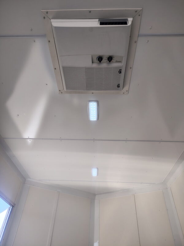 16x8.5 Journey SE Flat Top Sloped V-Nose Car Hauler, 7K GVWR, Slider Window, AC/Heat, Jacknife Sofa, Insulated Walls/Ceiling, Drive Over Wheel Boxes, Rubber Flooring, Power Awning