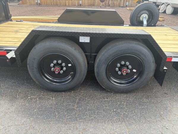 21x83 Tandem Axle, 17.6K GVWR, Side Dump Tilt, 24" Sides, Hydraulic Jack
