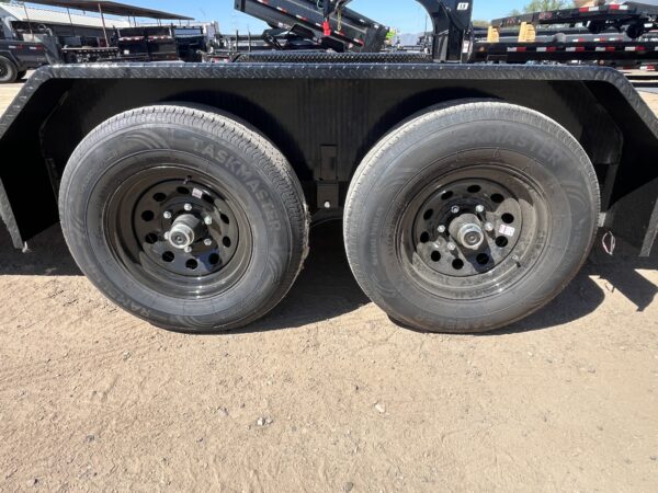 20x83 Tandem Axle, 10K GVWR, Hydraulic Quick Tilt